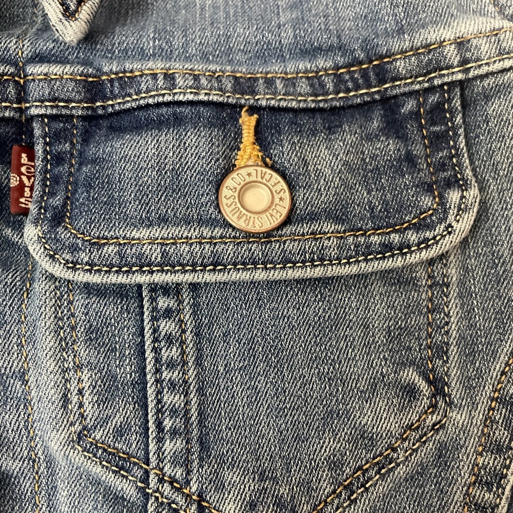 Levi's Washed Blue Denim Vest - Picture 3 of 8
